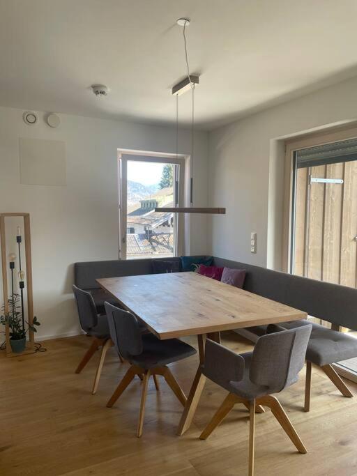 Wunderschoenes 4 Zimmer Apartment Mit Seeblick Bad Wiessee Buitenkant foto