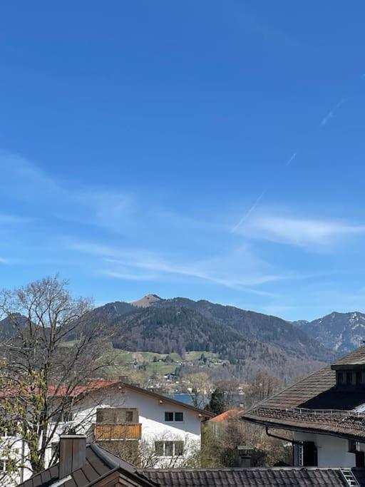 Wunderschoenes 4 Zimmer Apartment Mit Seeblick Bad Wiessee Buitenkant foto